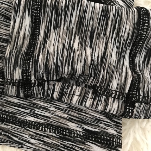 🍂 90 Degree Girl Stretch Black White Sweatshirt🍂 - Picture 2 of 6